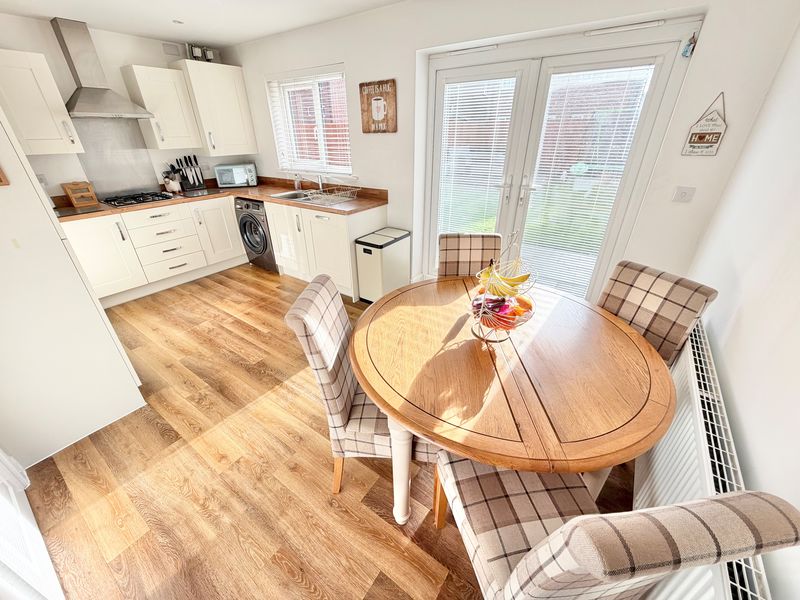 Longbank Court Rossmore